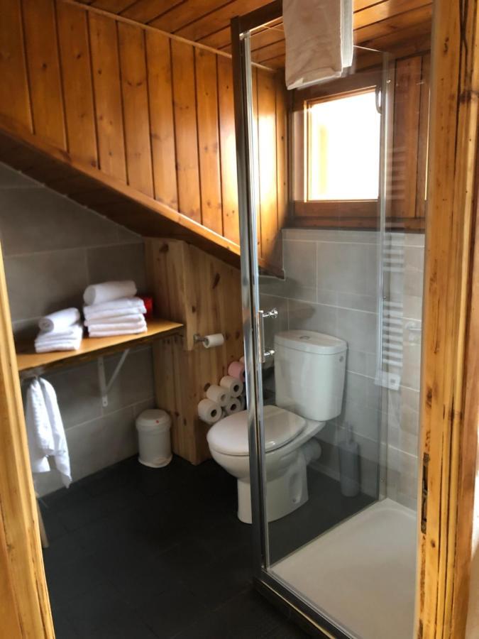 Charmant Appartement Dans Le Village/Coqueto Apartamento En El Pueblecito La Cabanasse Luaran gambar
