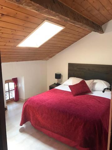 Charmant Appartement Dans Le Village/Coqueto Apartamento En El Pueblecito La Cabanasse Luaran gambar